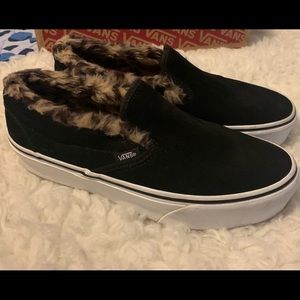 Vans Classic Slip On -Suede/fur Size 9